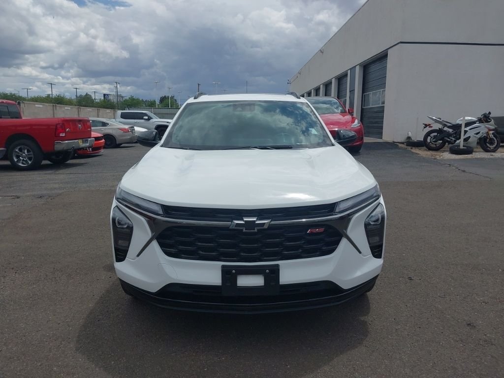 Used 2024 White Chevrolet 2RS image 1