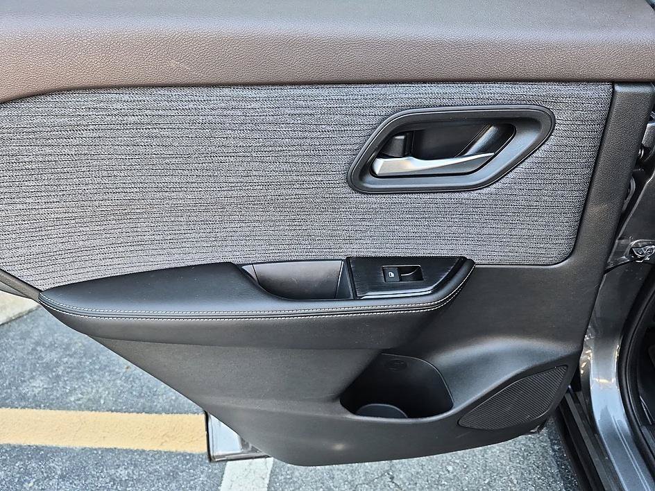 Certified Used 2023 Gun Metallic Nissan SV image 27