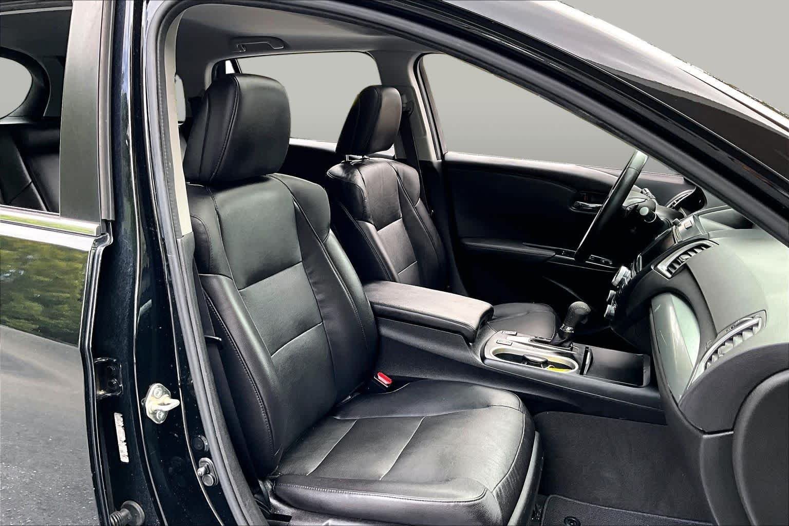 Used 2017 Crystal Black Pearl Acura w/Technology Pkg image 9