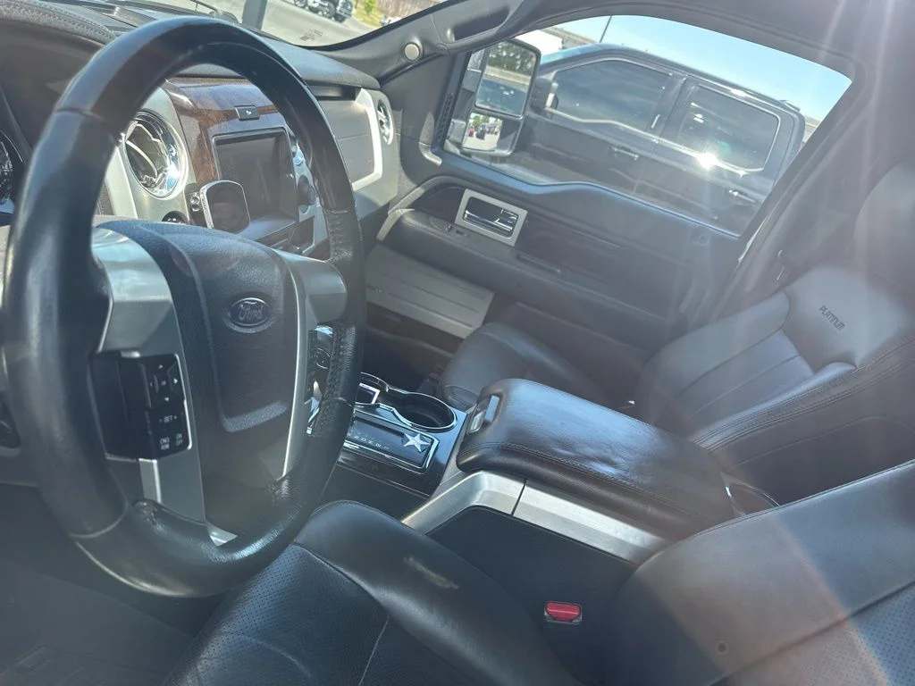 Used 2013 White Ford Platinum image 31