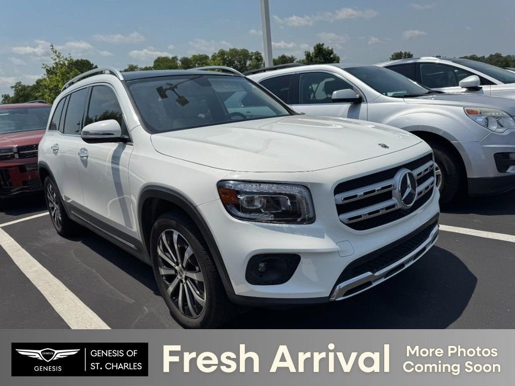 Used 2022  Mercedes-Benz GLB 250 image 1