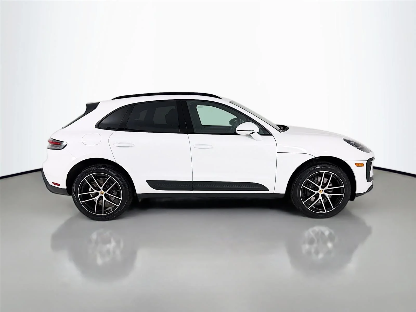 Certified Used 2023 White Porsche AWD image 28