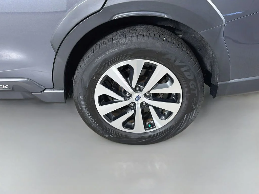 Used 2023 Magnetite Gray Metallic Subaru Premium image 30