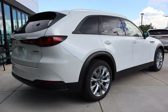 New 2026 Rhodium White Premium Mazda 3.3 Turbo Preferred AWD image 3