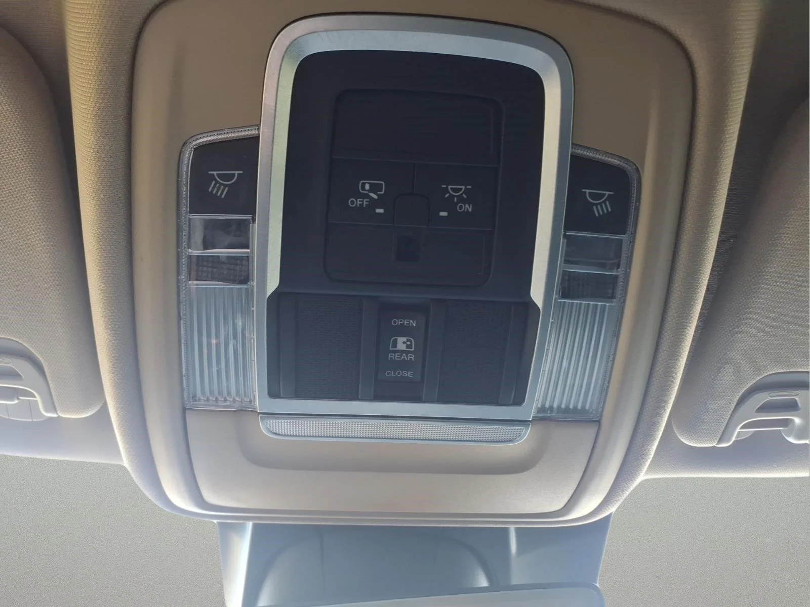 Used 2021 Granite Crystal Metallic Clearcoat Ram Laramie image 29