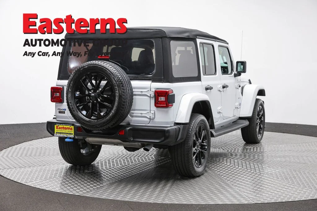 Used 2022 White Jeep Unlimited Sahara 4xe image 5