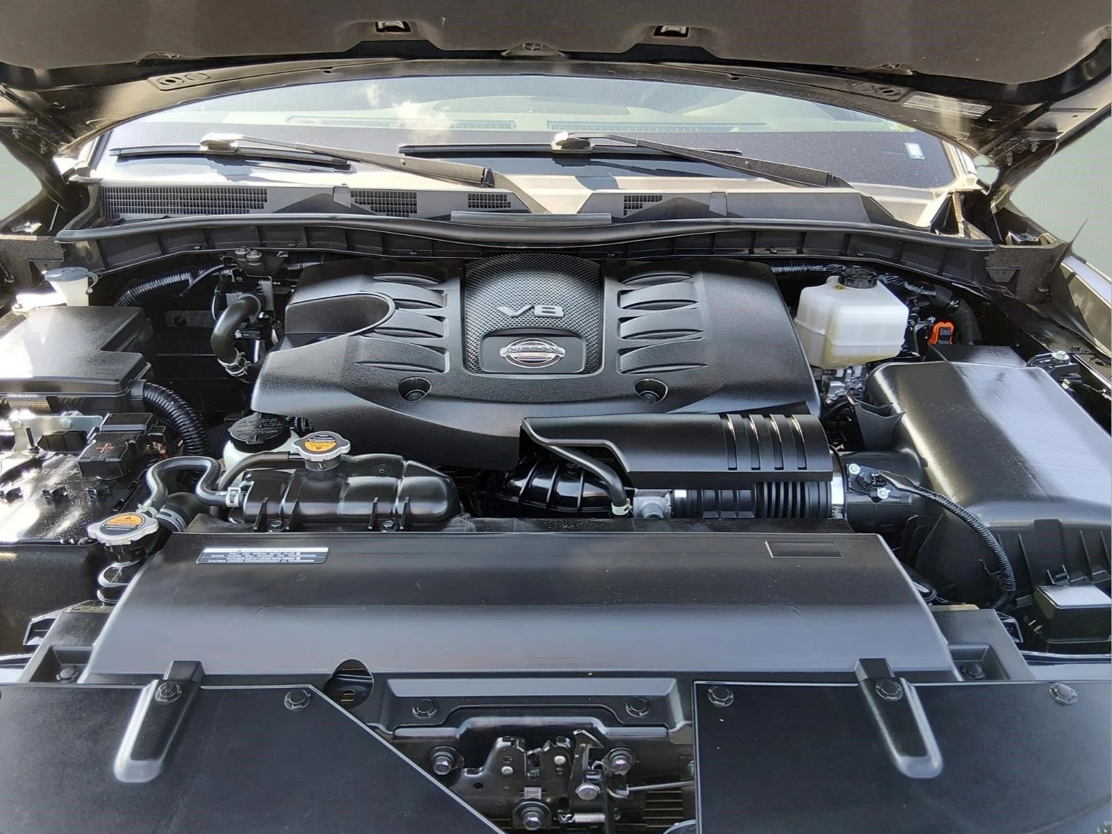 Used 2023 Super Black Nissan SL image 14