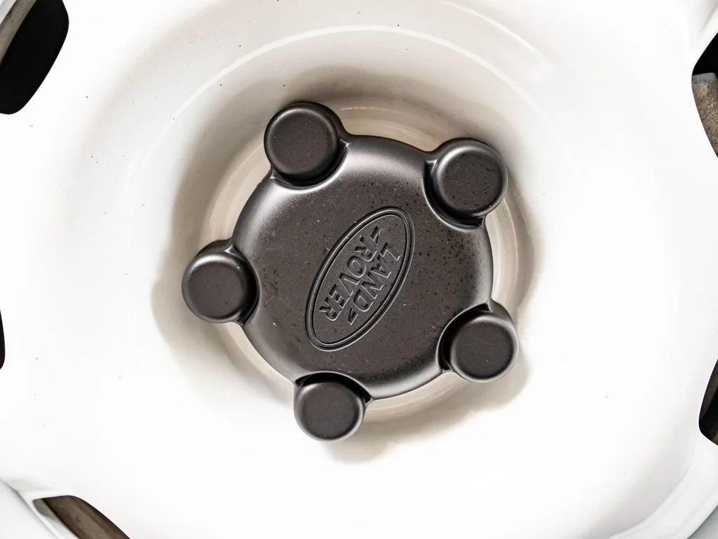 Used 2023 Black Land Rover S image 8