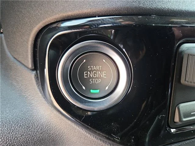 New 2026 Sterling Metallic GMC Elevation image 18