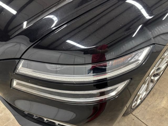 Used 2021 Black Genesis 2.5T image 8