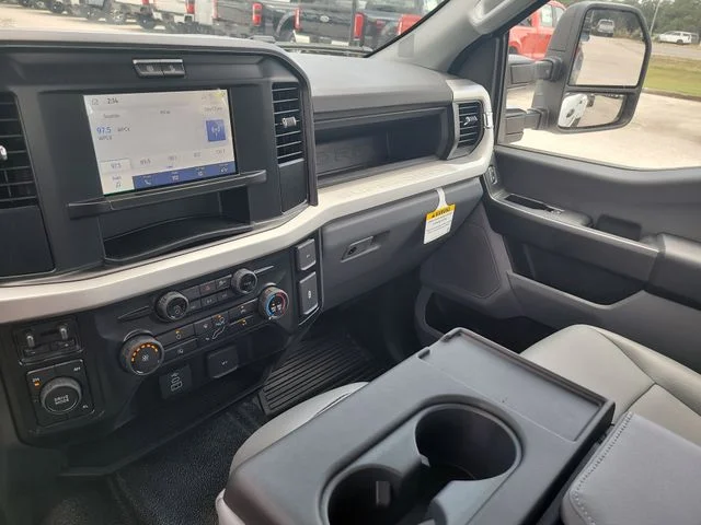 New 2026 Oxford White Ford XL image 22