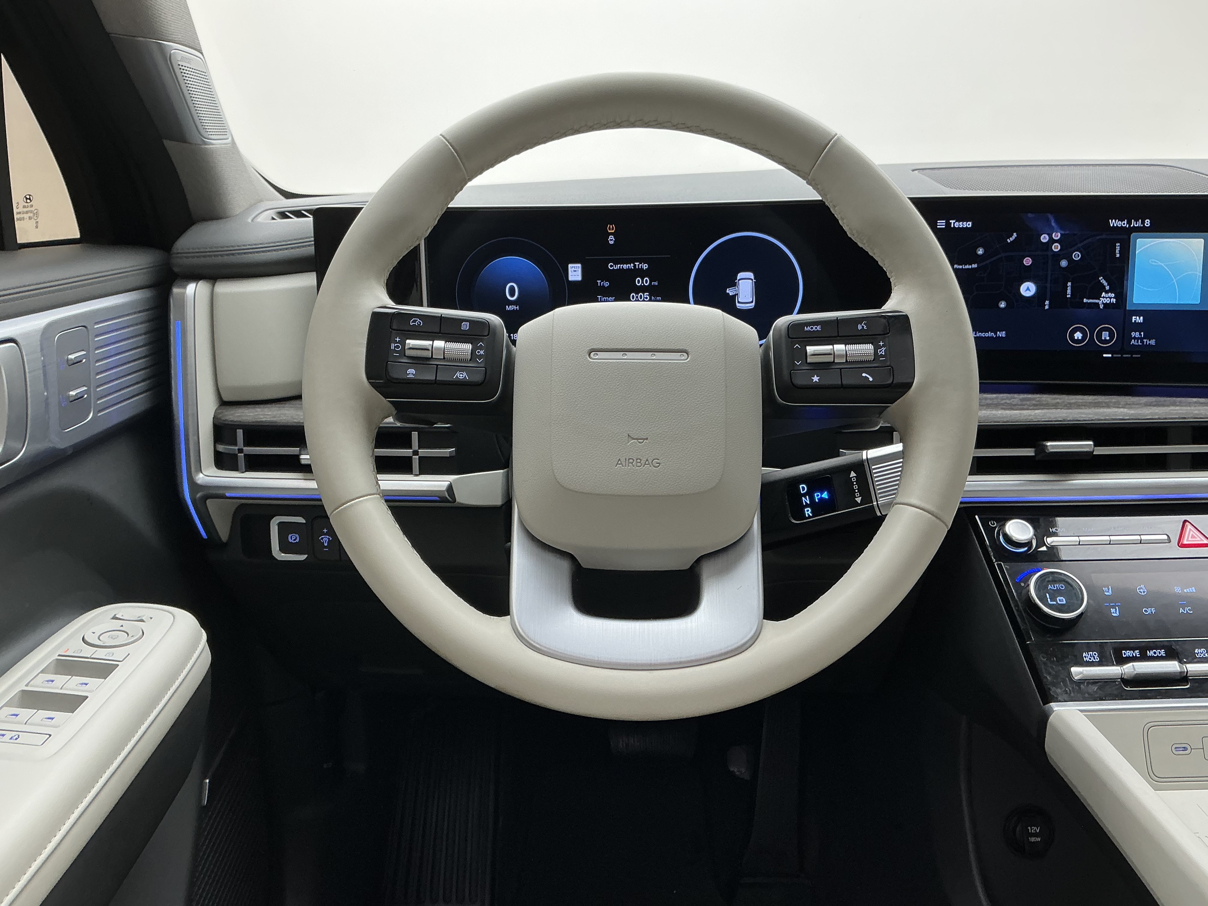 Used 2024 Phantom Black Hyundai Limited image 21
