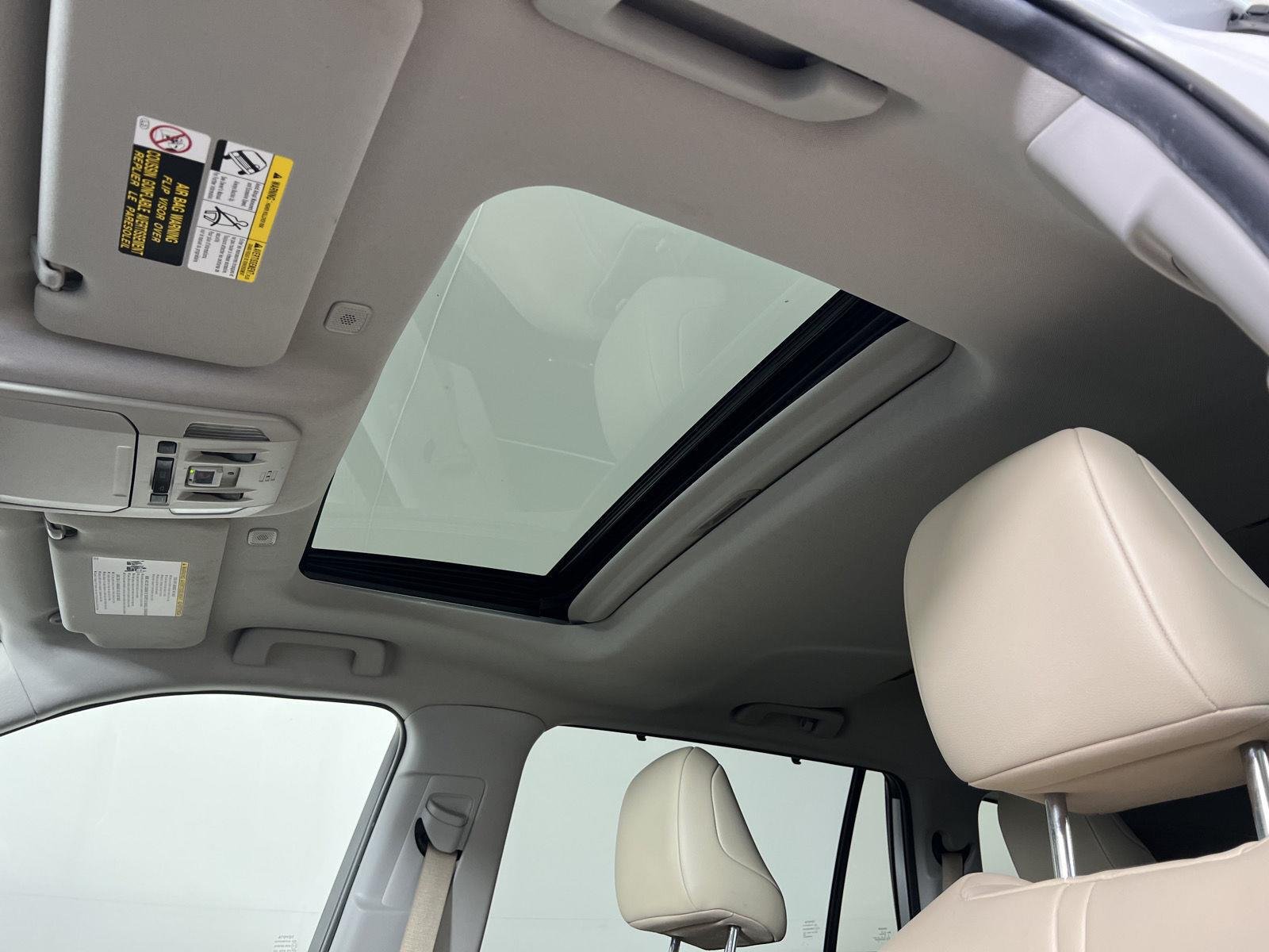 Used 2023 Wind Chill Pearl Toyota XLE image 6