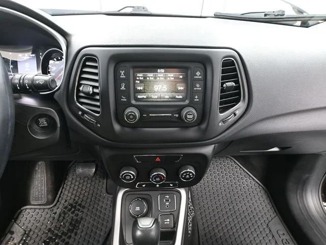 2018 Jeep Compass Latitude - Photo 32