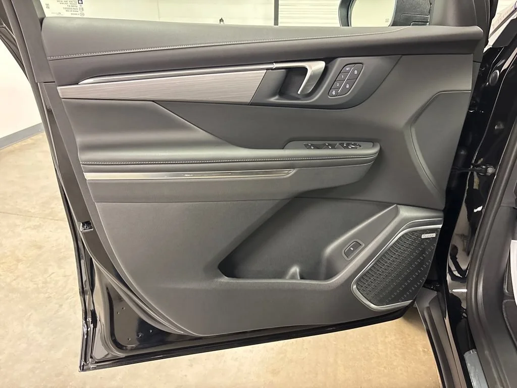 2026 Buick Enclave Preferred - Photo 22