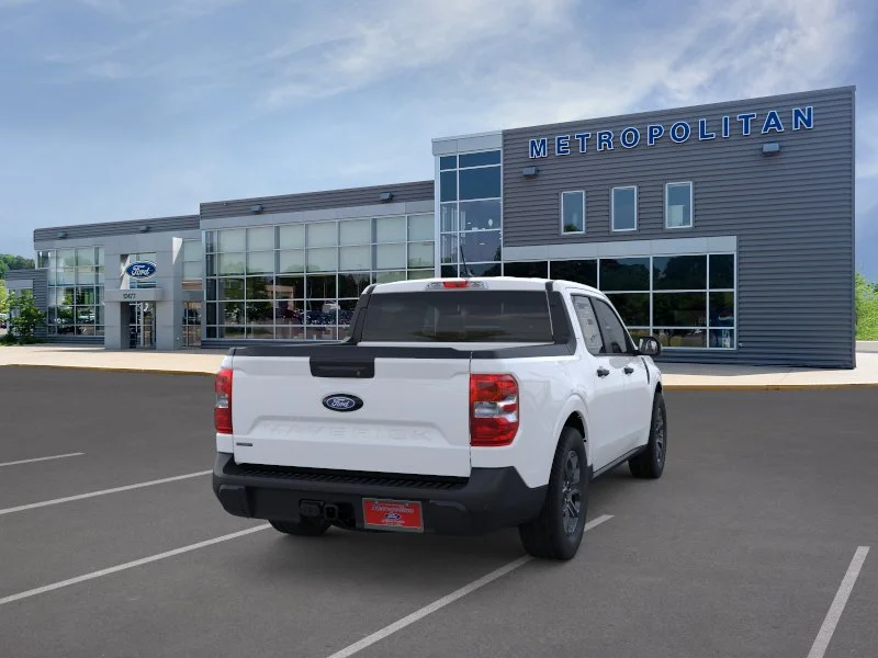 New 2026 Oxford White Ford XLT image 8