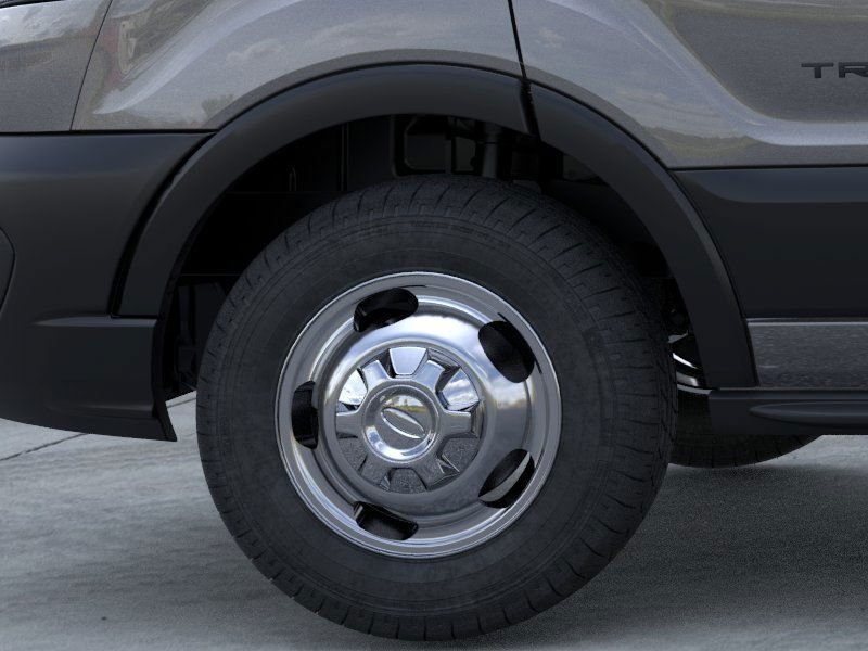New 2026 Carbonized Gray Metallic Ford Cutaway image 40