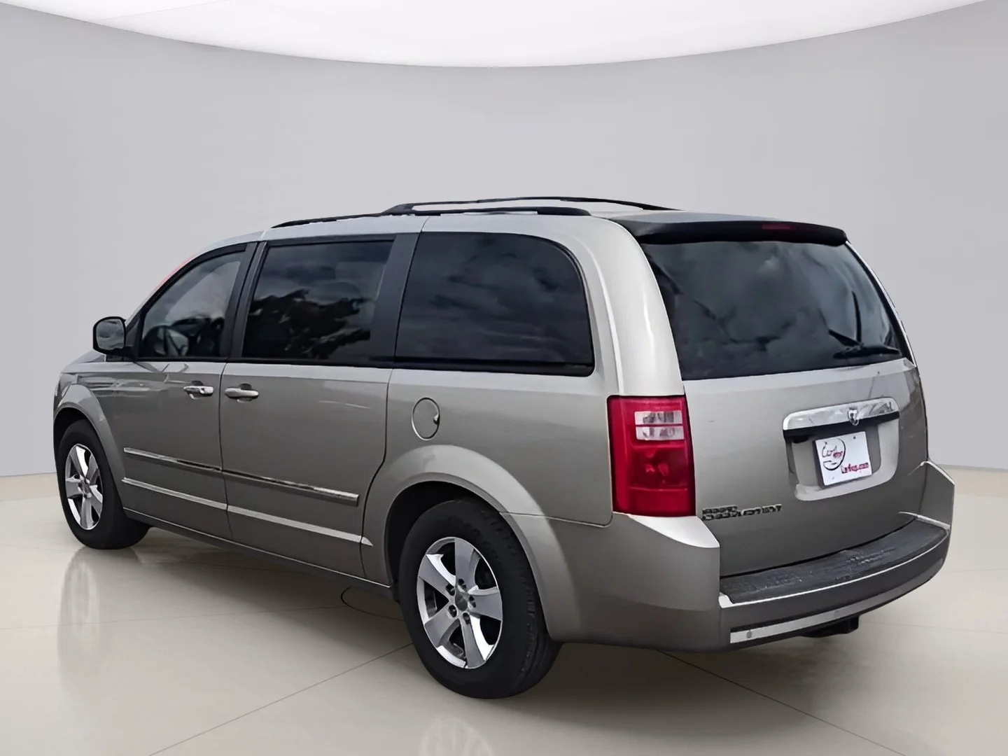 Used 2008 Tan Dodge SXT image 4