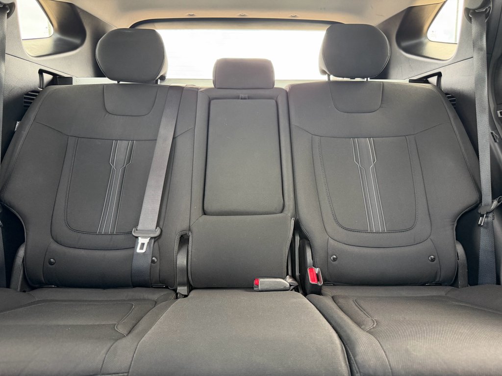 Used 2024 Hampton Gray Hyundai SEL image 27