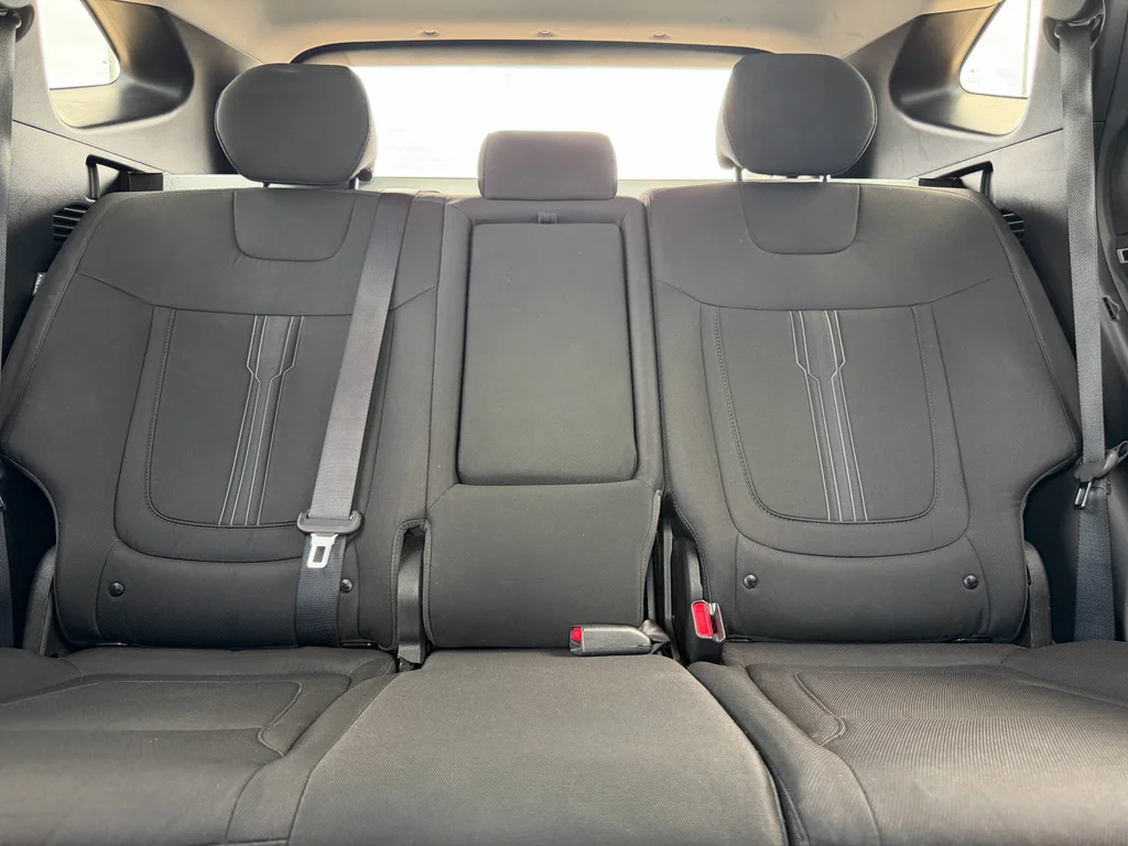 Used 2024 Hampton Gray Hyundai SEL image 27