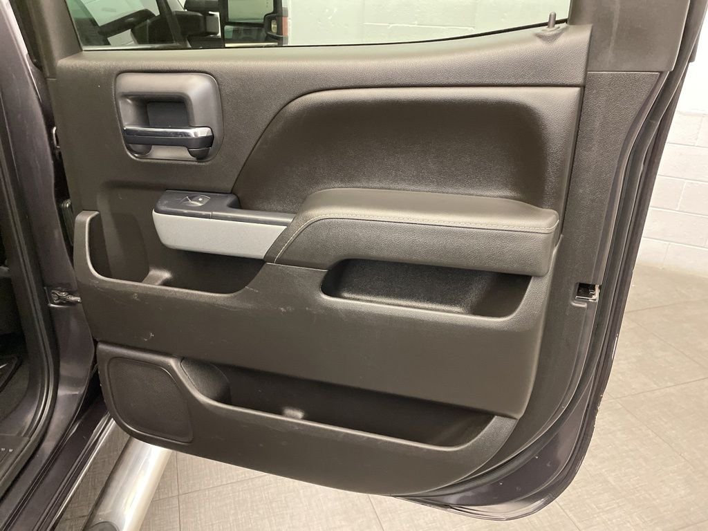 Used 2016 Gray Chevrolet LTZ image 30