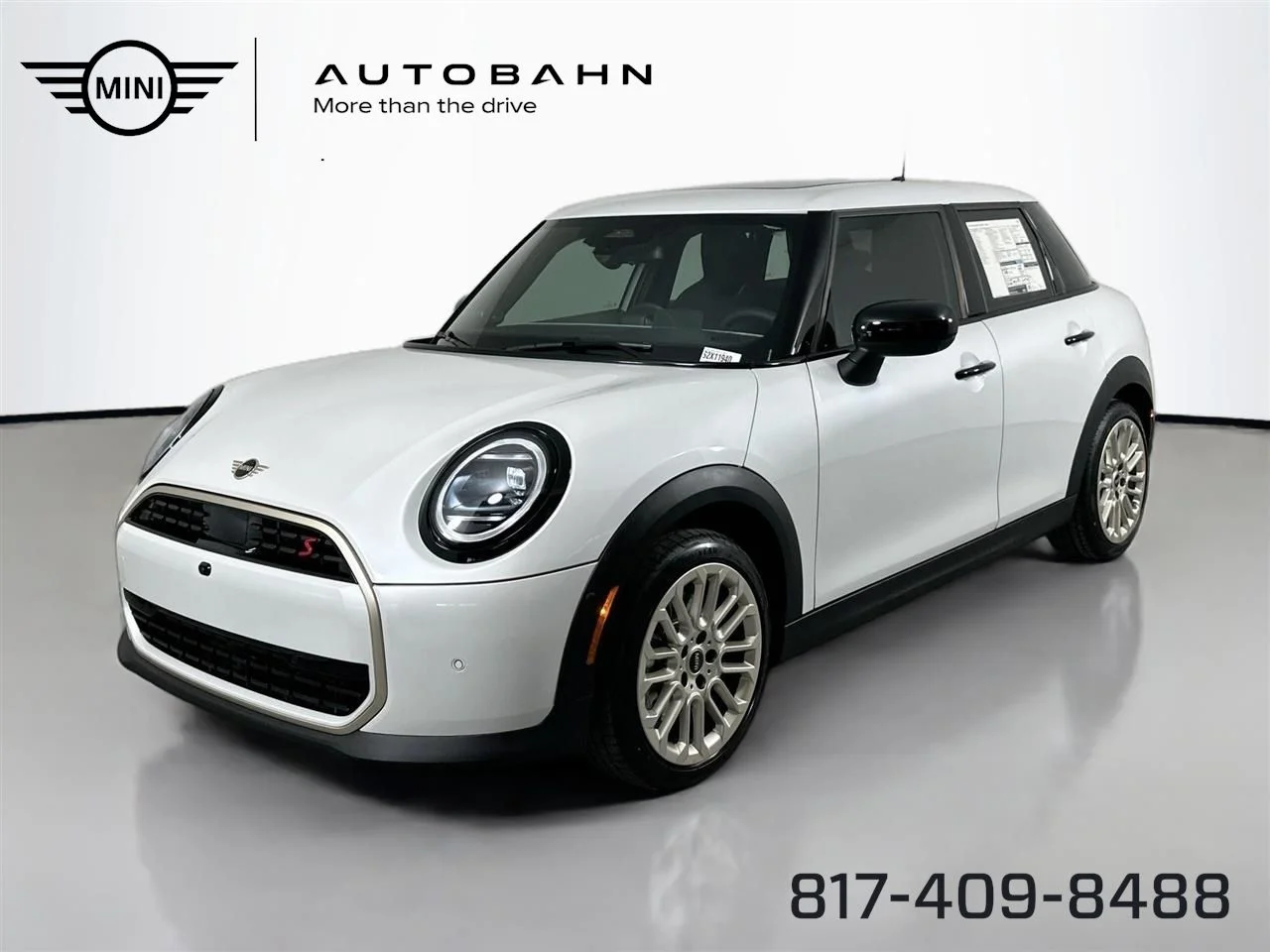 2025 MINI Hardtop Cooper S's photo