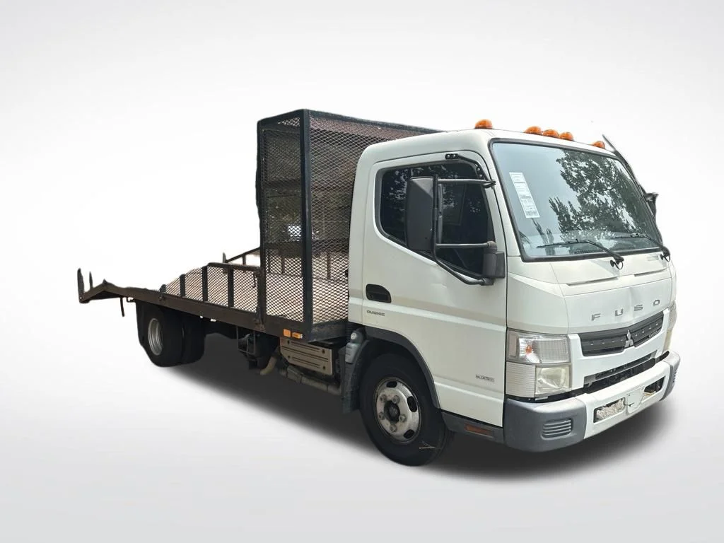 Used 2015  Mitsubishi FUSO image 6