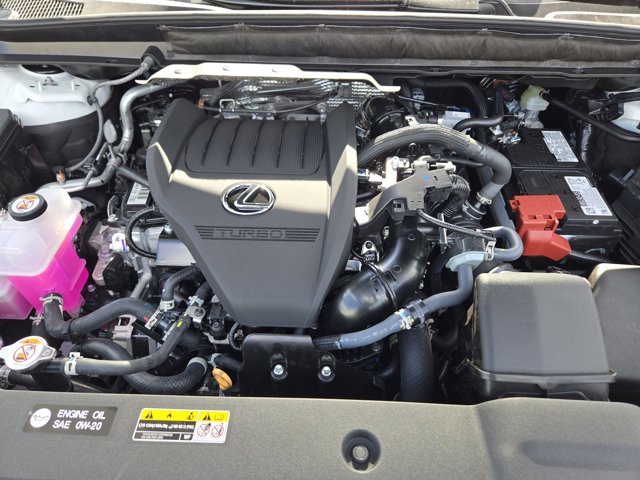 New 2026 Eminent White Pearl Lexus PREMIUM PLUS image 28