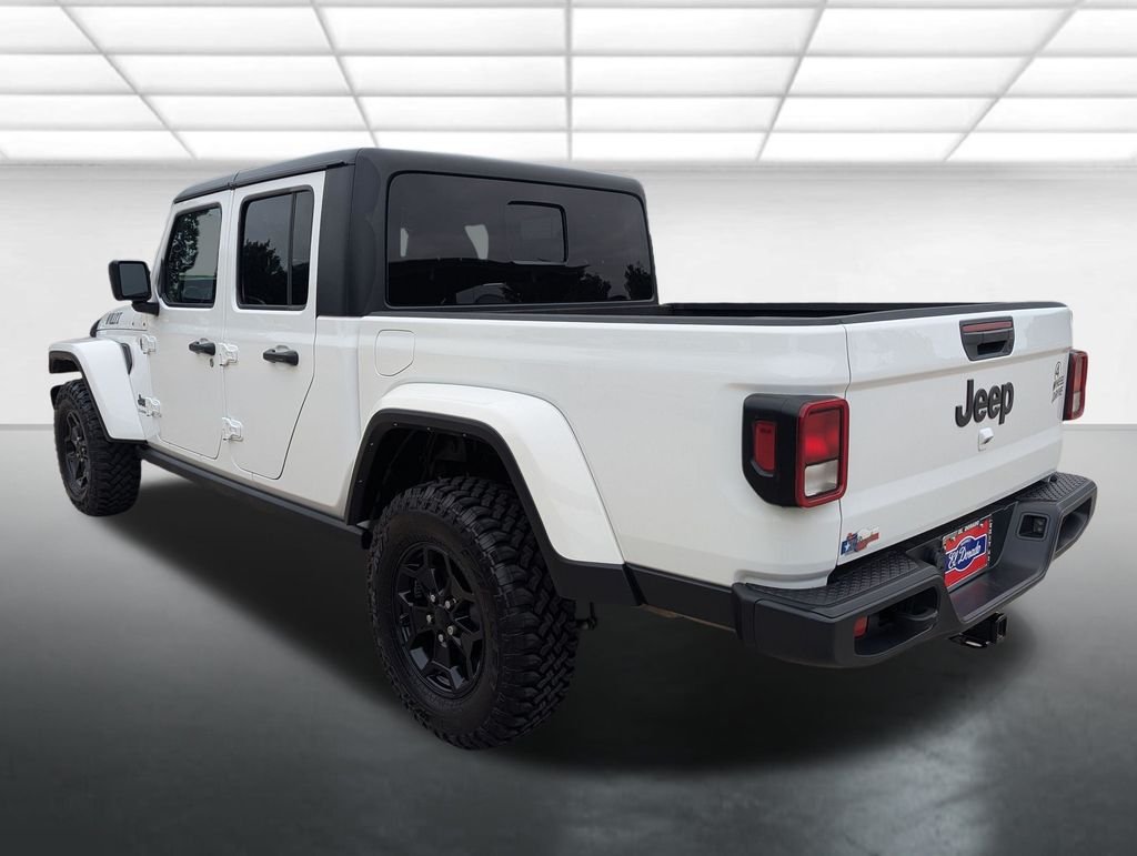 Used 2022 White Jeep Willys 4x4 image 2