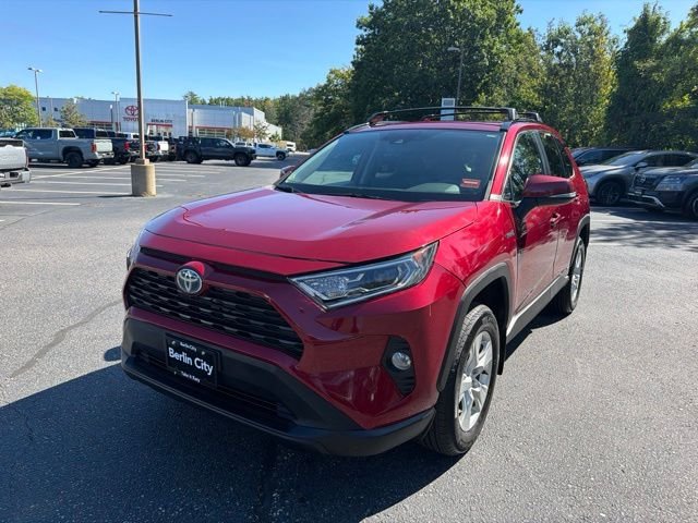 Used 2021 Pearl Toyota XLE image 7