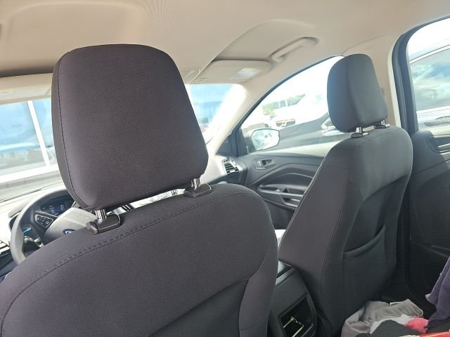 Used 2019 White Ford S image 13