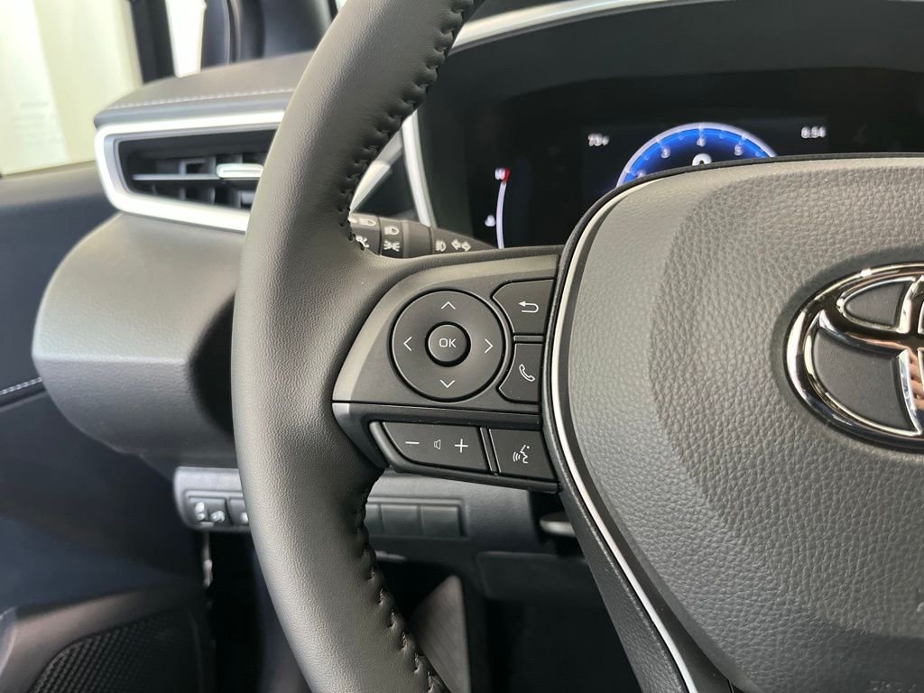New 2026 Magnetic Gray Metallic with Midnight Black Metallic roof Toyota XSE image 6