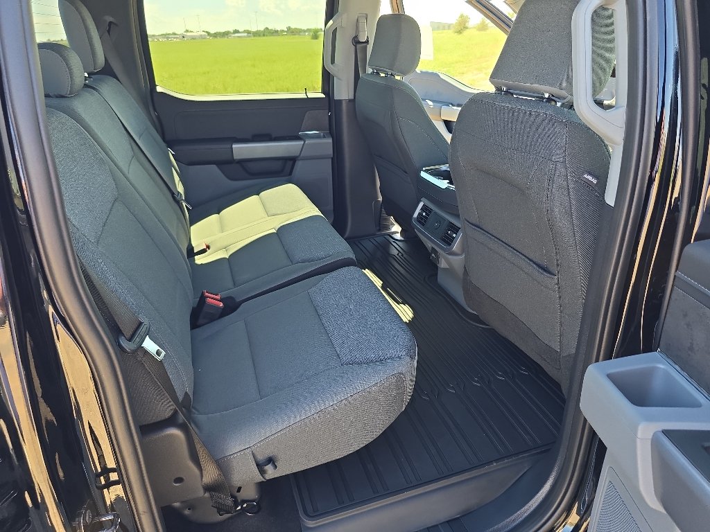 New 2026 Agate Black Metallic Ford XLT image 34