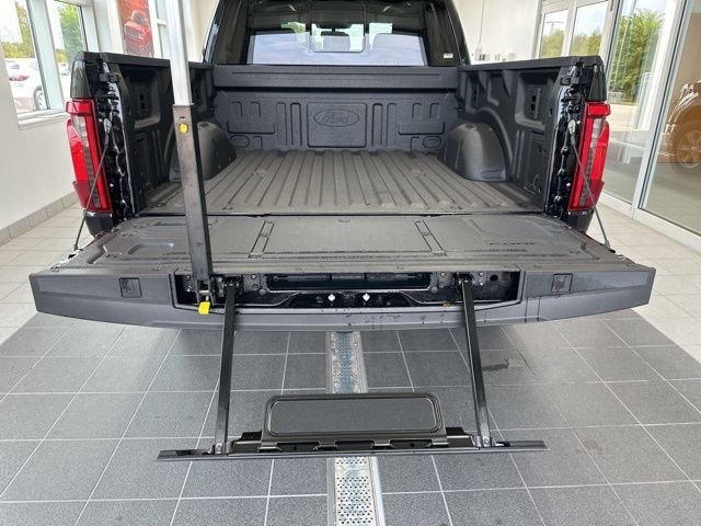 2025 Ford F-150 XLT - Photo 49