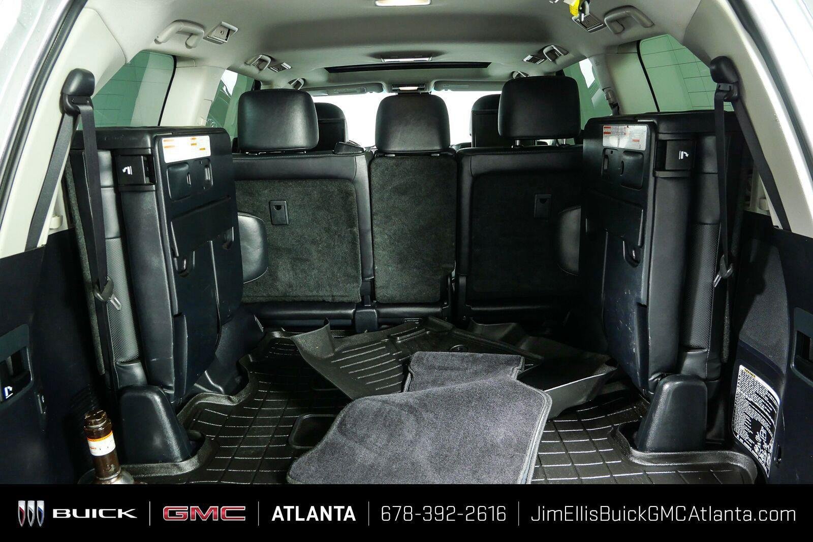 Used 2017 Classic Silver Metallic Toyota Base image 34