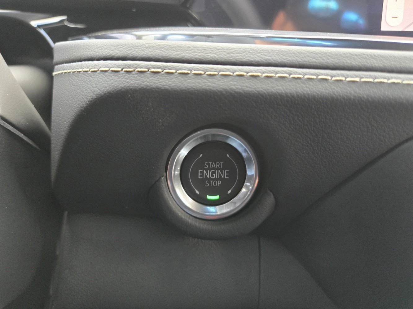2026 Chevrolet Suburban Premier - Photo 14
