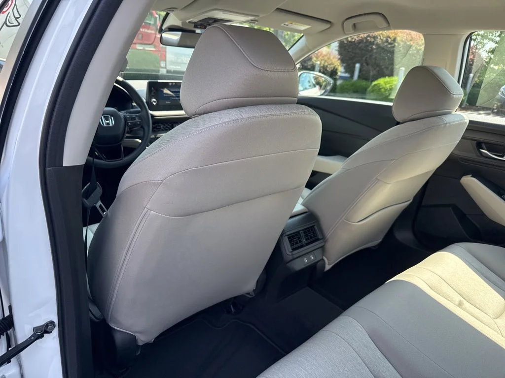 New 2026 Platinum White Pearl Honda LX image 13