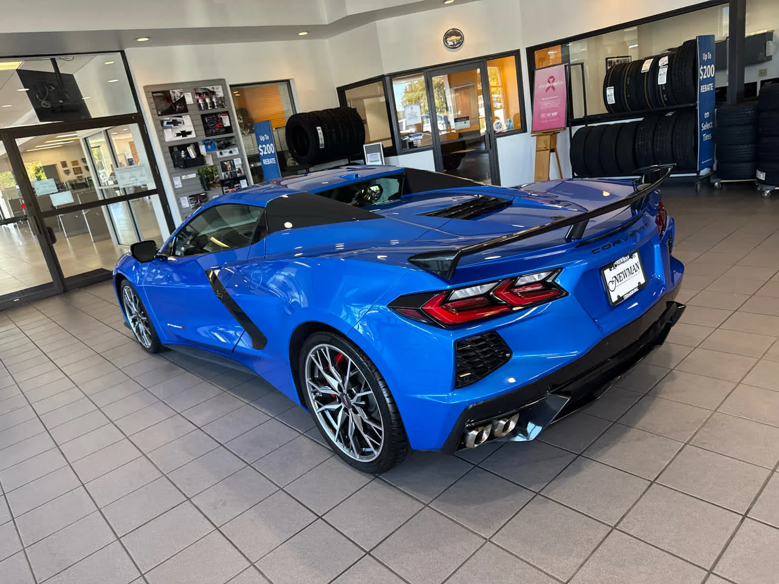 Used 2025 Riptide Blue Metallic Chevrolet 2LT image 5