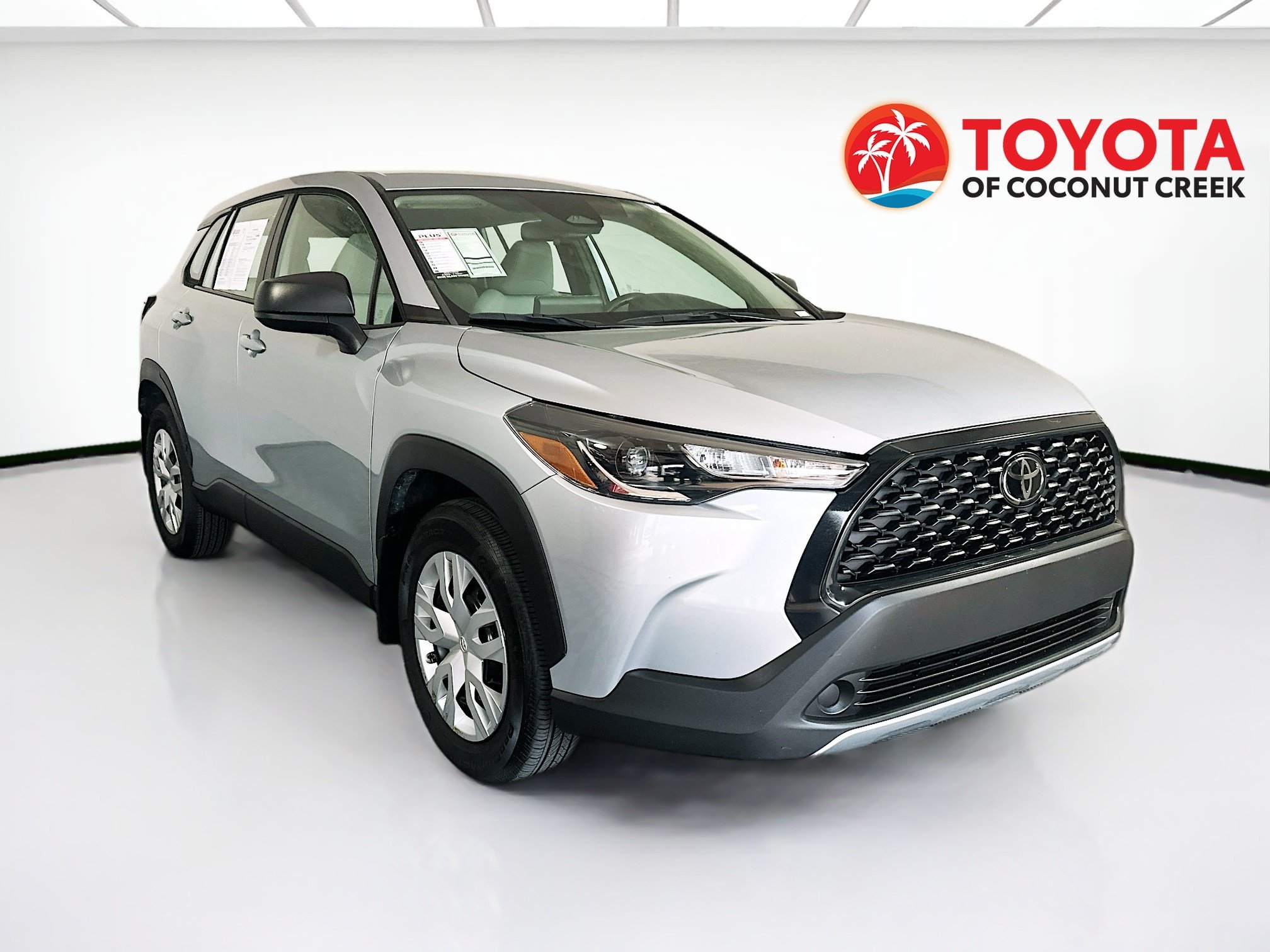 Used 2023 Silver Toyota L image 1