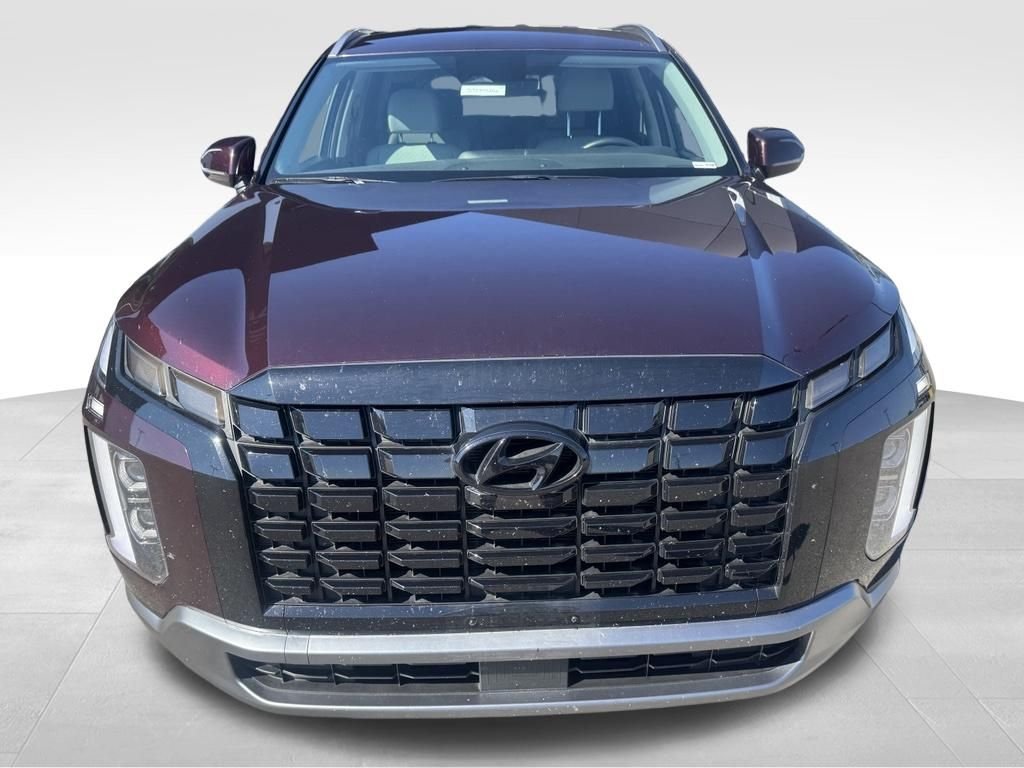 Used 2025 Red Hyundai SEL image 2