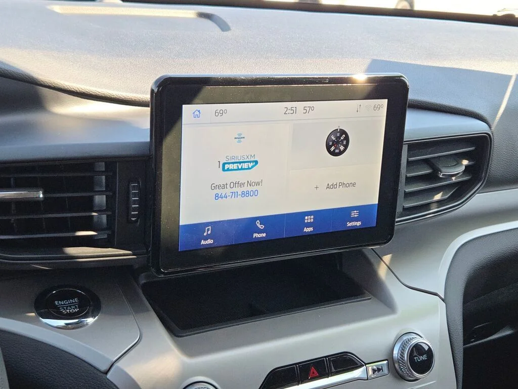 Certified Used 2023 Oxford White Ford XLT image 28