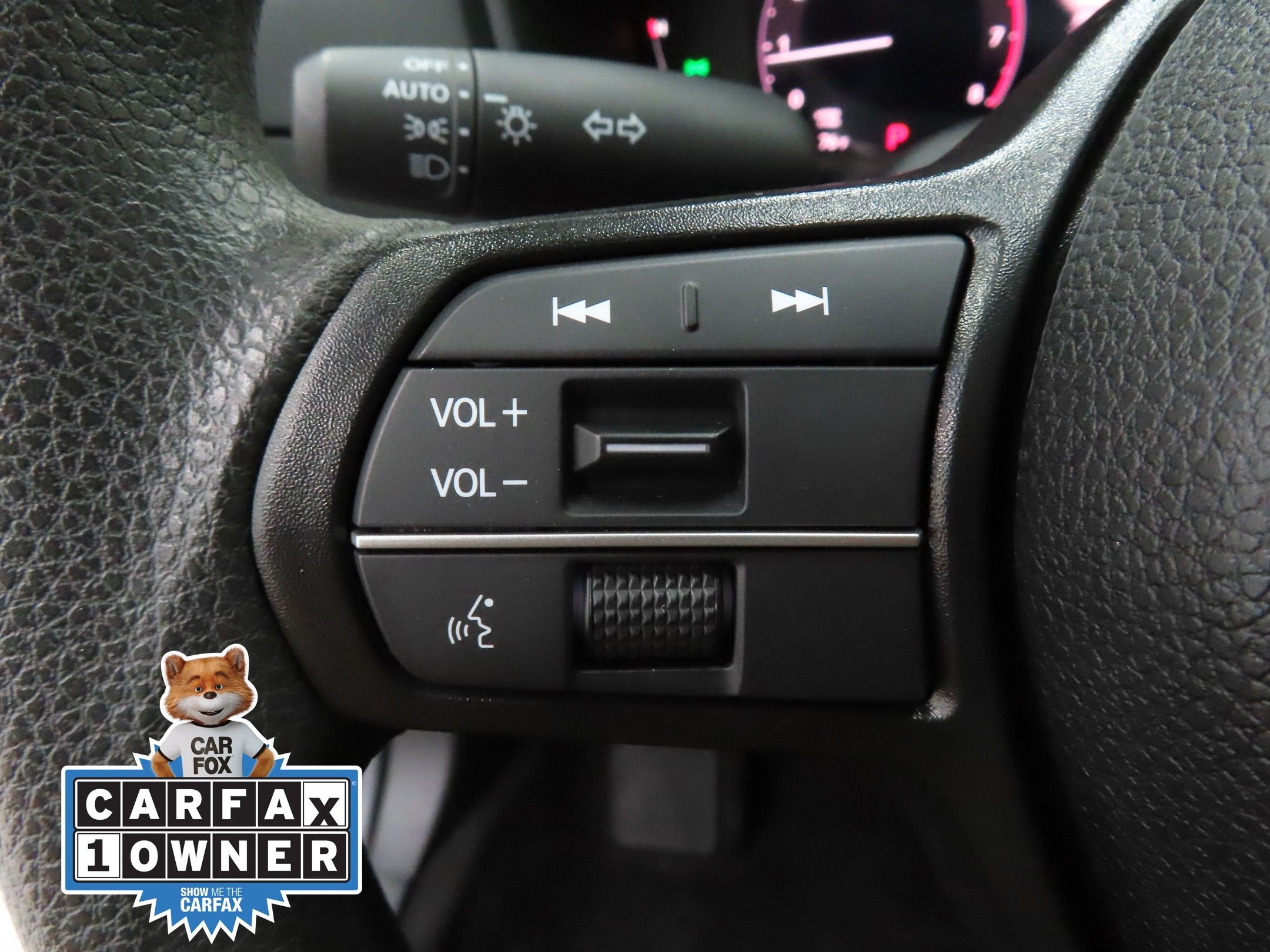 Used 2025  Honda SE image 13