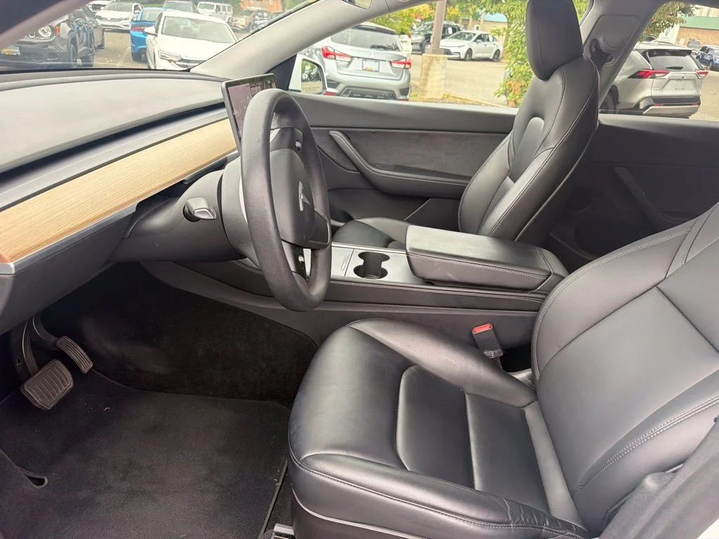 Used 2021 White Tesla Long Range image 9
