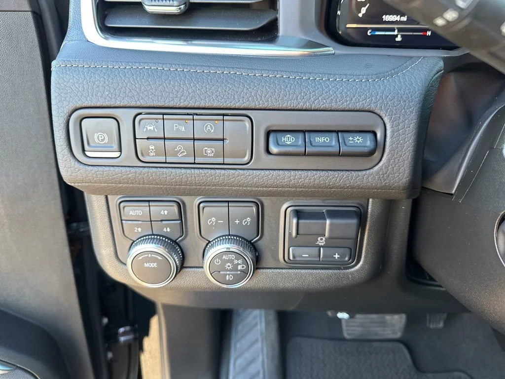 Used 2024 Black GMC Denali image 33