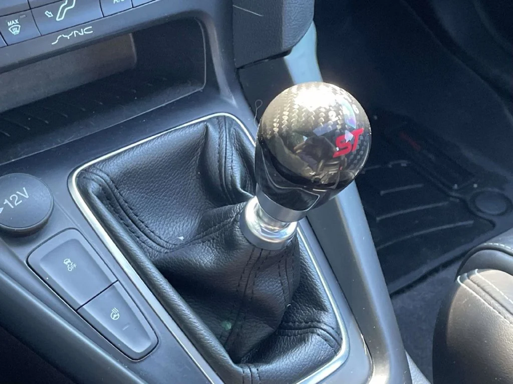 Used 2018 Blue Ford ST image 42