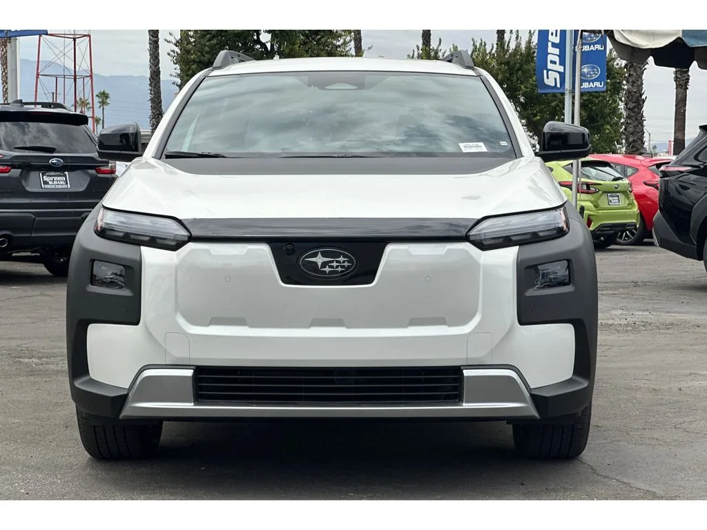 New 2026 CRYSTAL WHITE PEARL Subaru Limited image 9
