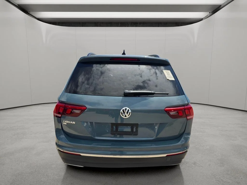 Used 2020 Stone Blue Metallic Volkswagen SE image 8