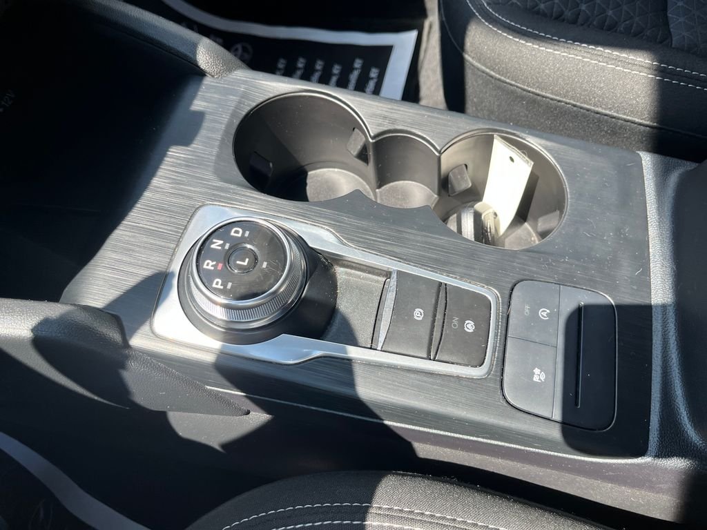 Used 2023 White Ford Active image 20