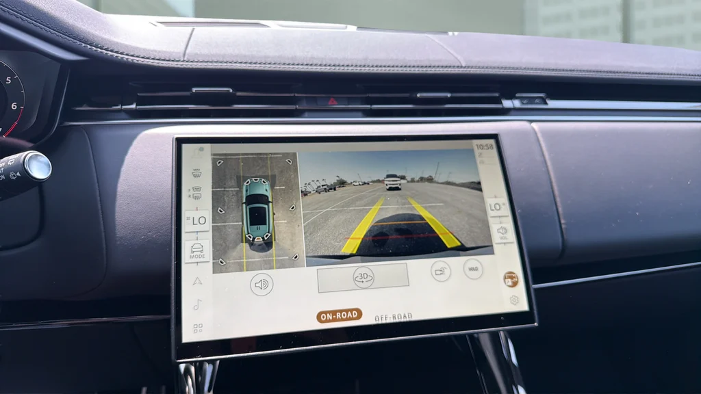 New 2026 White Land Rover Dynamic SE image 22