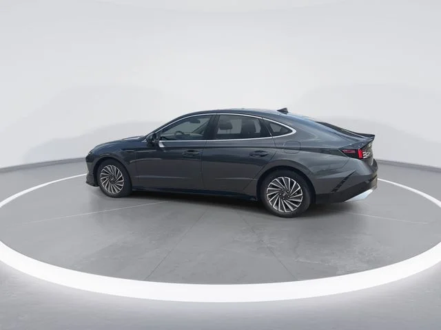 Used 2025 Gray Hyundai Limited image 6